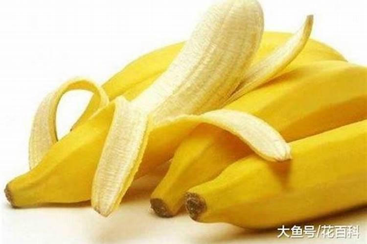 草莓结果期打什么叶面肥长的快？草莓保花保果叶面喷什么好？