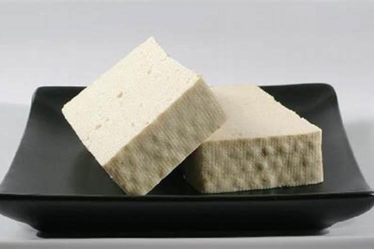 怎样用豆渣做肥料？有2个方法,盆土肥沃,花草长势好开花多