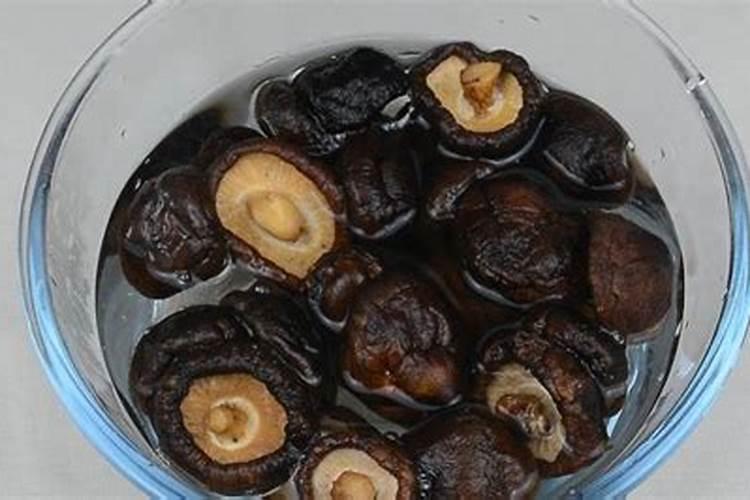 磷肥以前是块状回来时间长了块变成粉了是失效了吗？