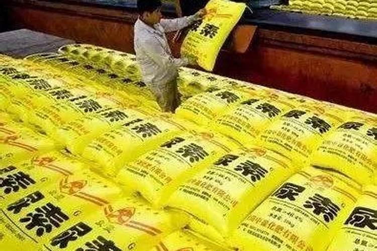 巧棵力颗粒水溶肥冲西红柿效果怎么样？