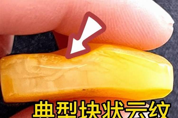 化肥的简易鉴别首先比较样品的什么什么和在水中的什么？