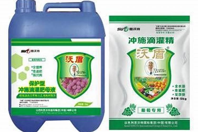 第一年葡萄小苗施什么肥(刚种葡萄苗用什么肥料长得快)