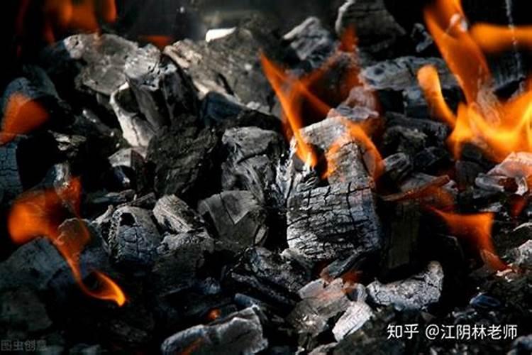 木炭灰和甘蔗渣可以沤肥吗？