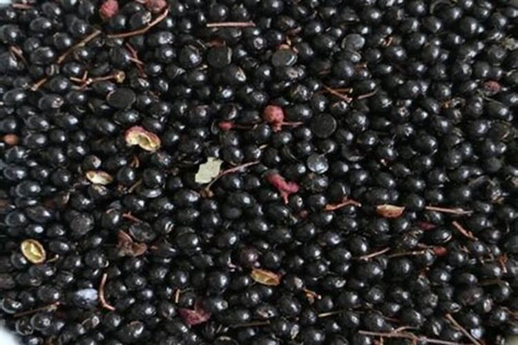 花椒子碾碎洒花生地里可以吗