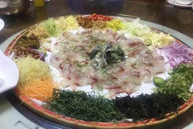 豆角在开花前也就是快开花了能用少量尿素小水浇地吗？