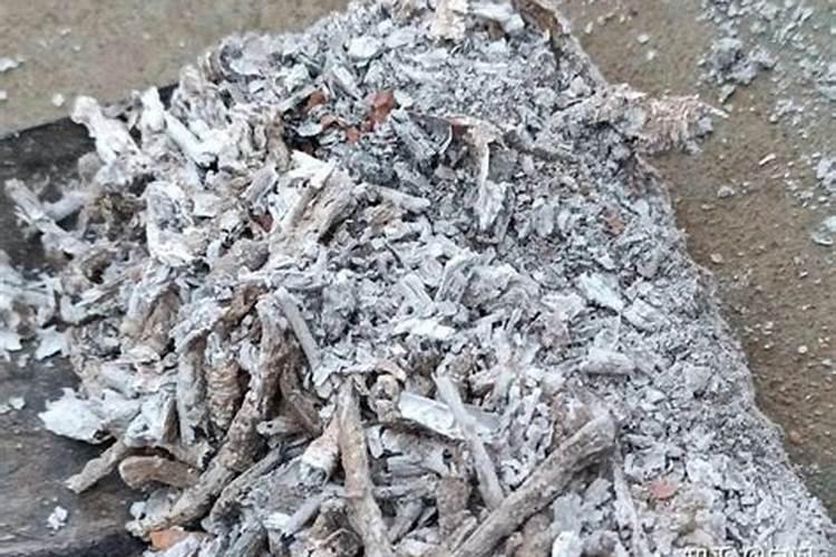 草木灰如何正确使用呢？