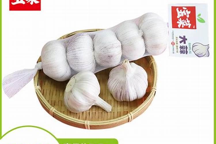 大蒜一亩地上多少肥料为合适
