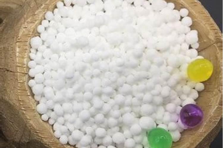 硝酸铵钙和尿素哪个好