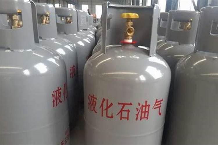 中国的氮肥 磷肥 钾肥 主要生产原料分别是什么？