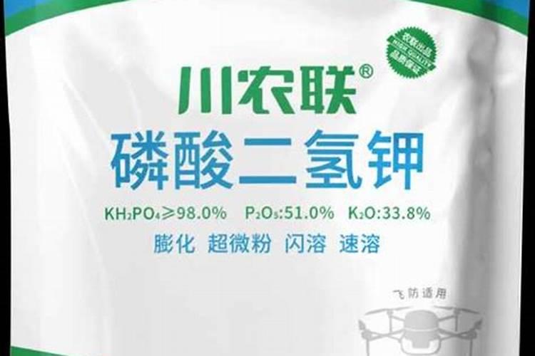 喷洒什么叶面肥能使果树枝条粗壮？