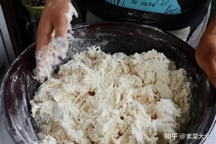 牛奶残汁能浇花吗