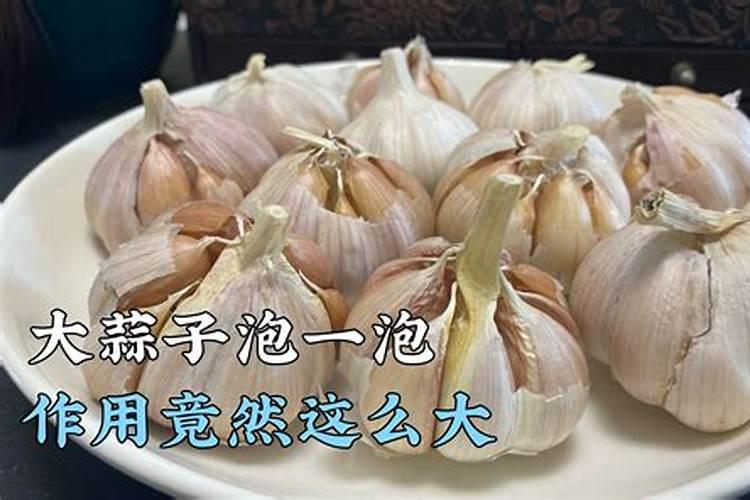 大蒜第二次浇水用什么肥料好？