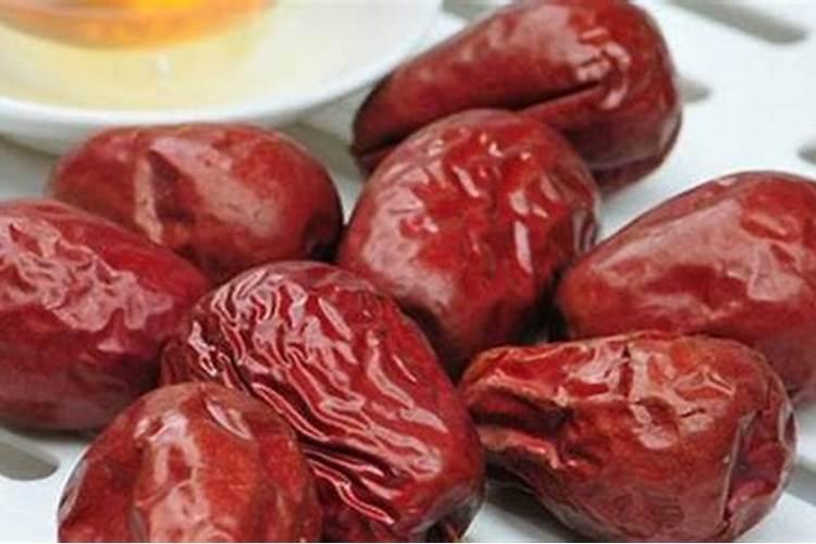 红枣果树发育时期应该注意哪些问题