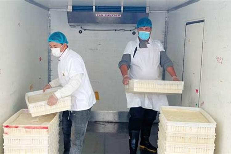 佳木斯到七台河,客车都有几点的？