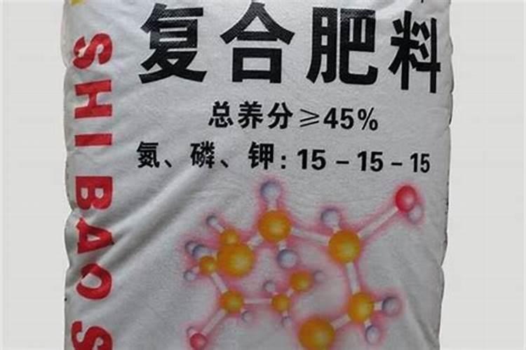 水溶肥与硫酸钾复合肥有什么区别？水溶肥常年下会影响土壤吗？