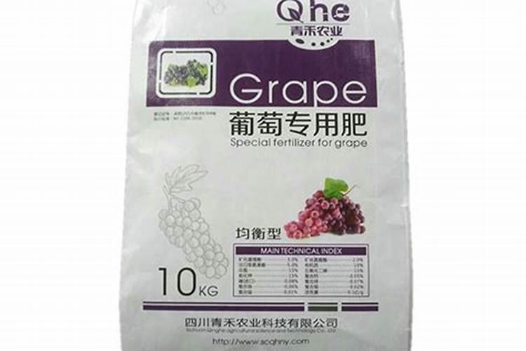 换盆换新土后需要浇水吗