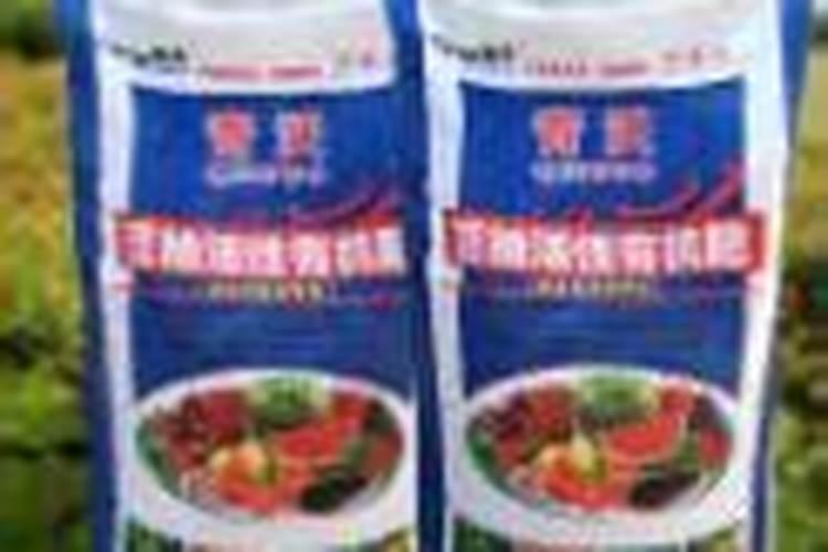 菜籽饼发酵能和磷肥,钾肥一起施果树会不会起化学作用？