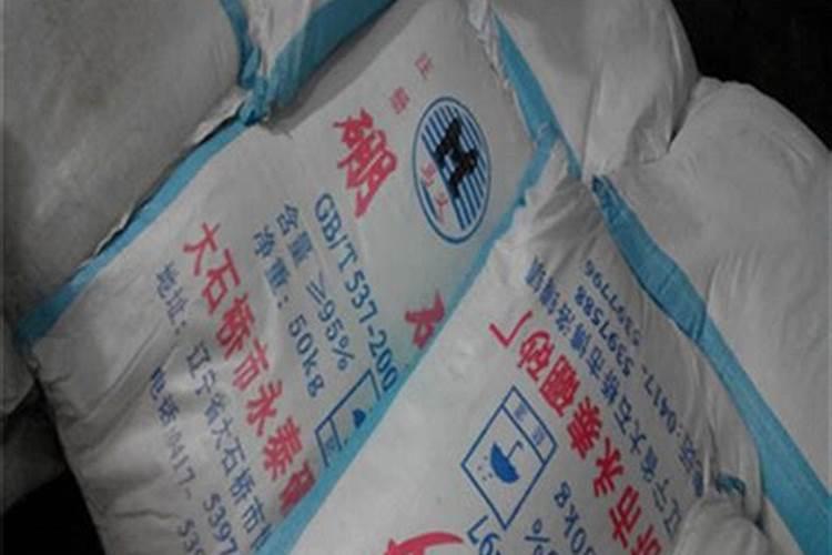 甜瓜不施底肥,后期冲水溶肥可!