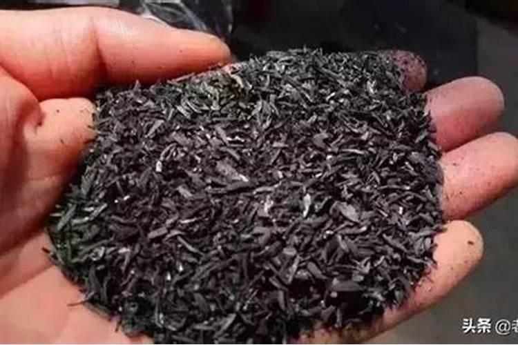 草木灰能当肥料用吗