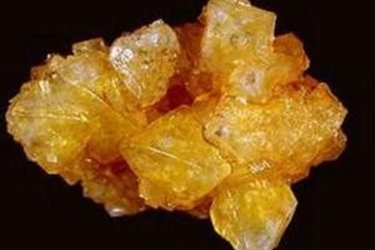 果树怎么施水溶肥？
