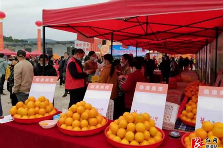 果树挂果期打什么叶面肥长的快？果树结果期用什么肥料长的好？