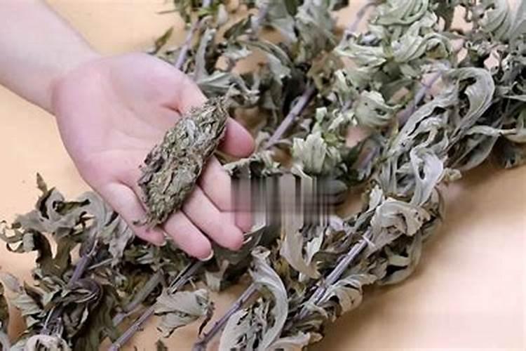 艾草灰能做花肥吗,谷壳怎么发酵做花肥？黑色颗粒花肥怎么使用