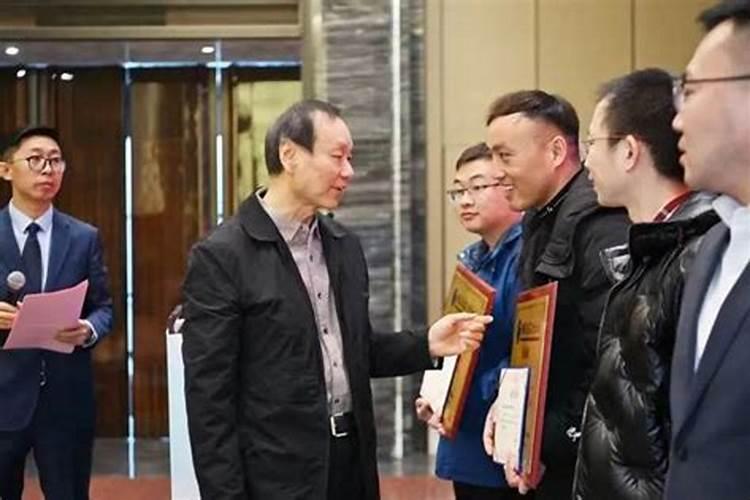 三个19和三个20的大量元素水溶肥有什么区别？