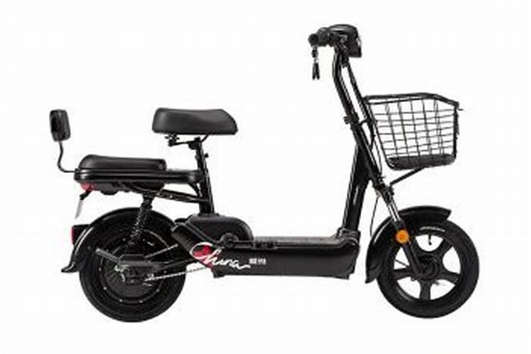 四轮老年代步车爱玛多少钱一个