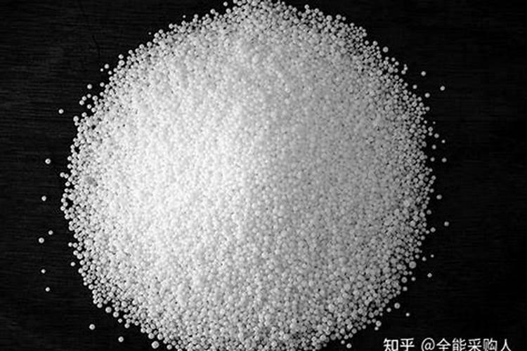尿素和氮肥,哪个给果树施肥的效果好？为什么？