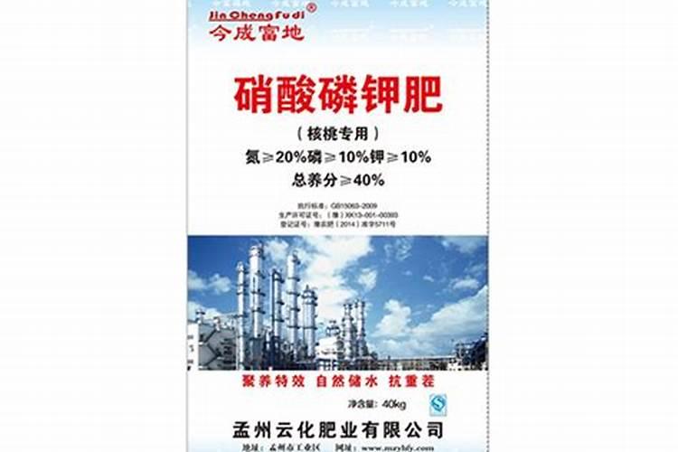 核桃釆收后大树每株施氮磷钾的配比是多少？