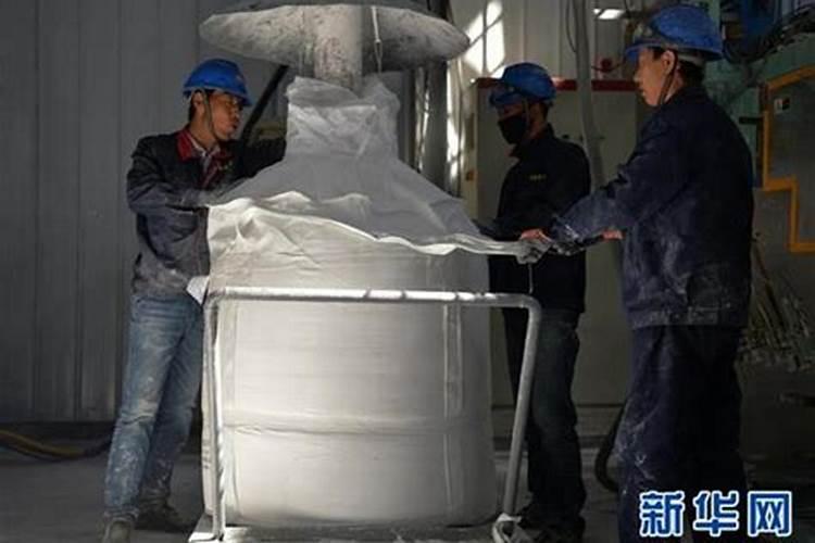 盐湖股份是做什么的？