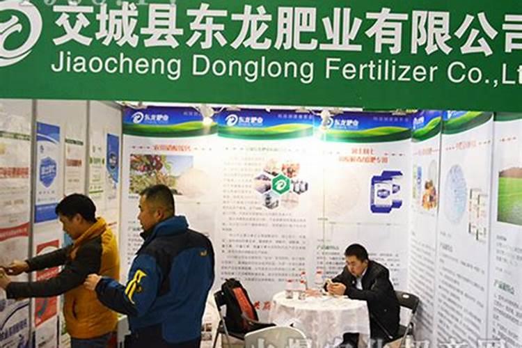 一千一亩租一百亩种小麦玉米一年挣多少钱