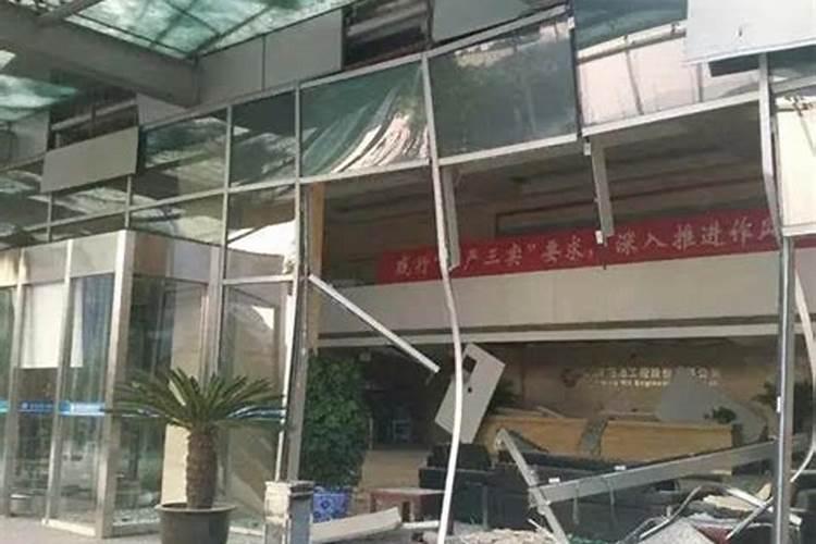 喷雾器30升多少斤水