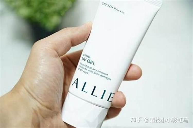 君子兰最喜欢这“4种”花肥,吃了以后叶子肥大,绿的油亮亮