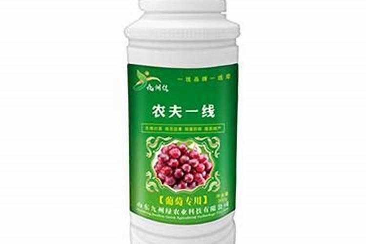 葡萄着色期因怎样施肥才能使葡萄着色更快品质更好。