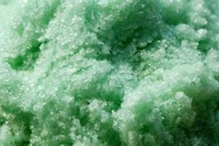 硫酸亚铁能和复合肥一起用吗 大家可以看看