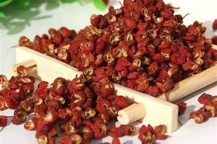 花椒现在怎样施肥和管理？