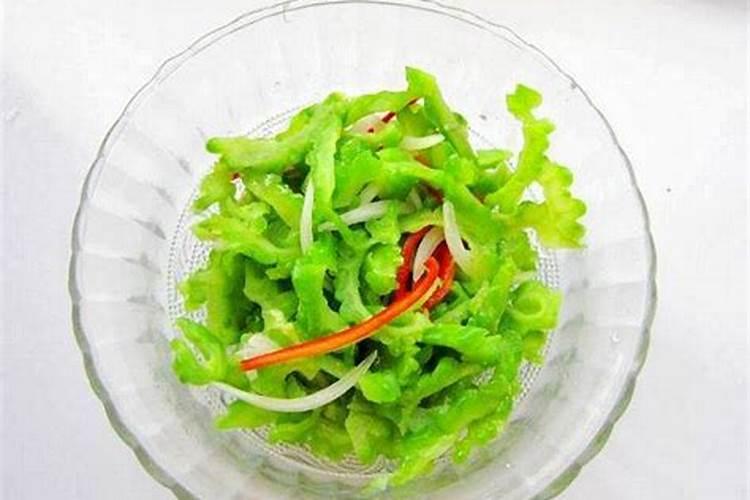 大棚西瓜用的冲施肥是多少次性投入还是一次性投入？