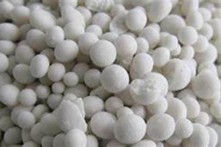 复合肥在水中多久溶解 浮起来怎么回事