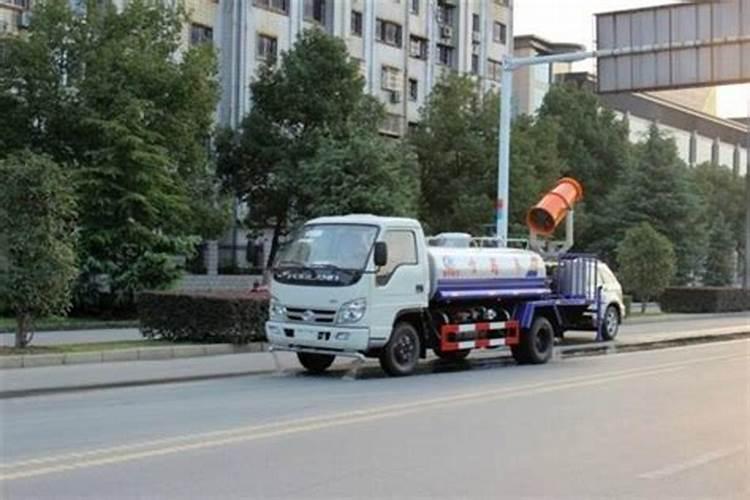 3克尿素要多少水浇花