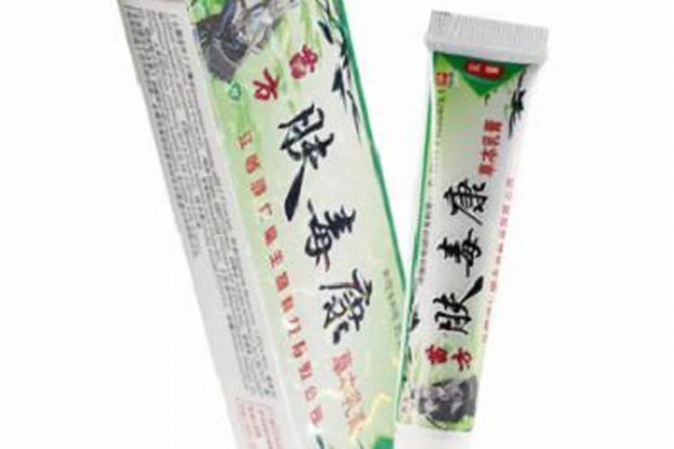 现在有一种虫,专咬玉米根,是啥虫？如何防治？谢谢!