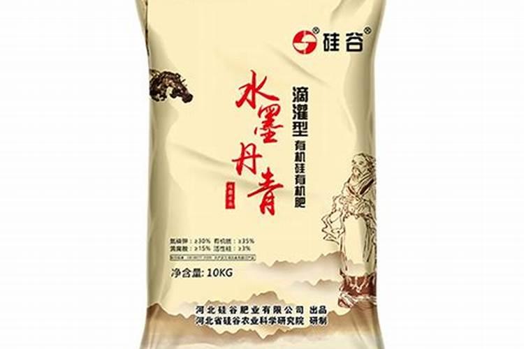 白色的颗粒复合肥是什么成分,为什么复合肥溶在水里浇青菜,有的菜叶萎缩...