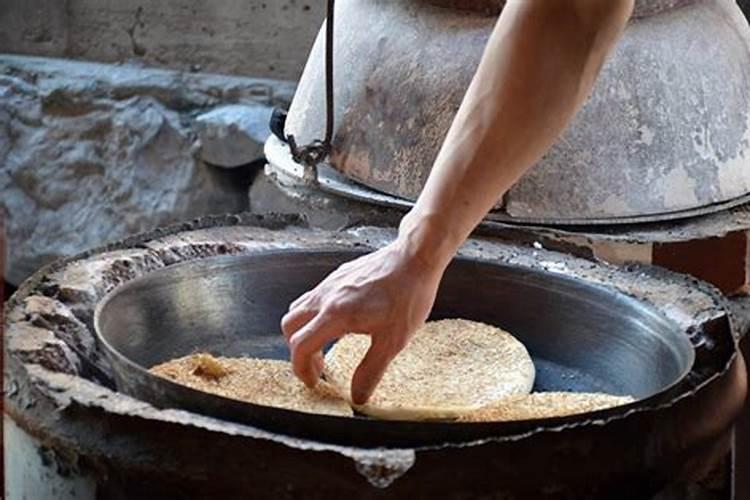 香油渣在西瓜地里怎样使用