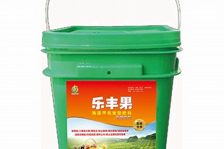 阳台上种了点草莓和番茄`用花多多`奥绿肥 做蔬菜肥料 吃了会对身体有...