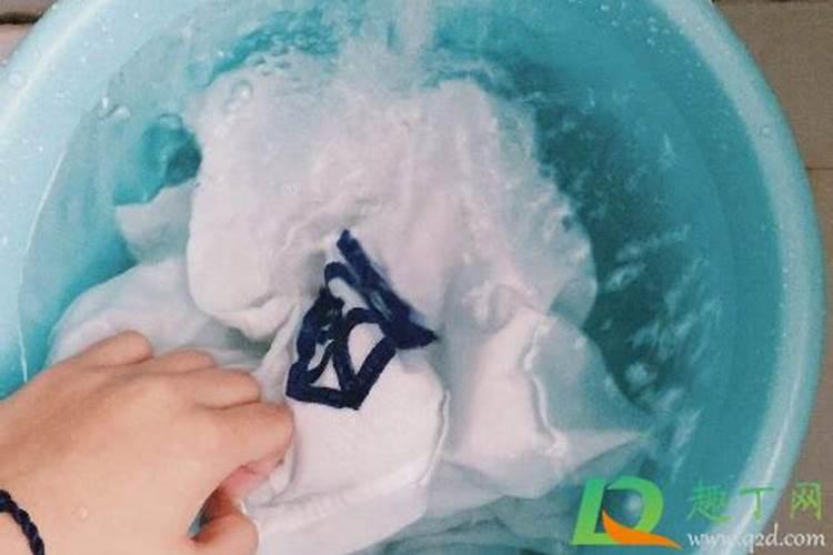 洗衣粉配水浇花有什么作用