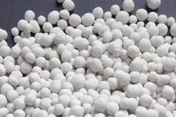 戴橡胶手套手背变颜色