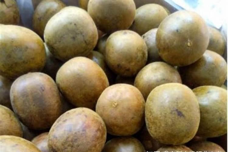 果树保花保果喷什么叶面肥结果多？果树膨果期用什么复合肥好？