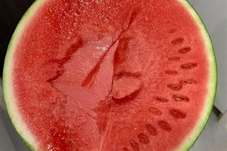西瓜膨果用什么肥料好？