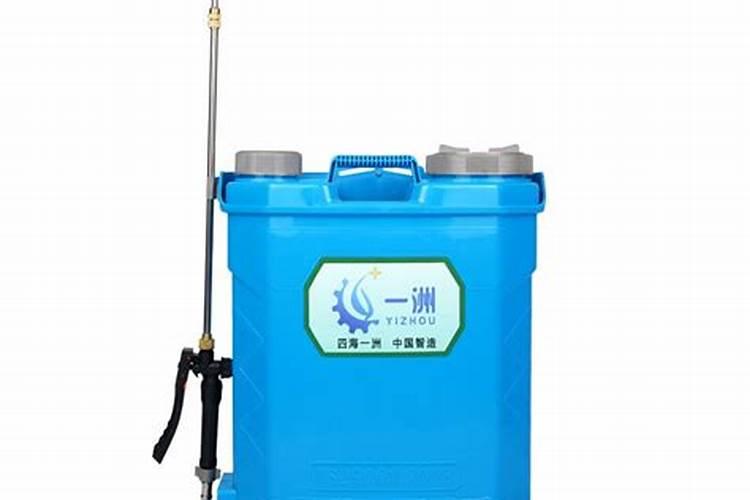 榛子树喷叶面肥的正确方法