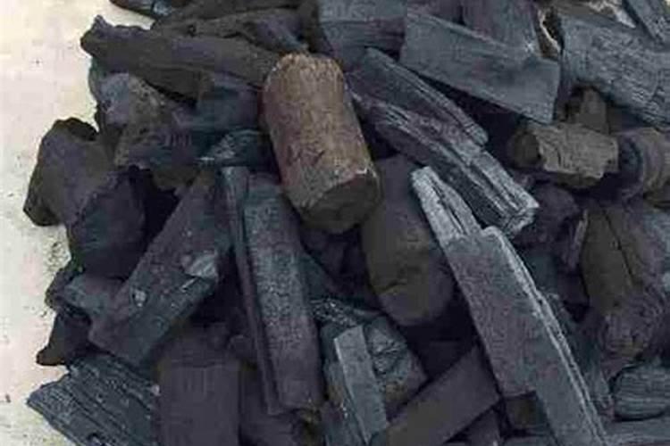 木炭灰可以做种菜肥料吗